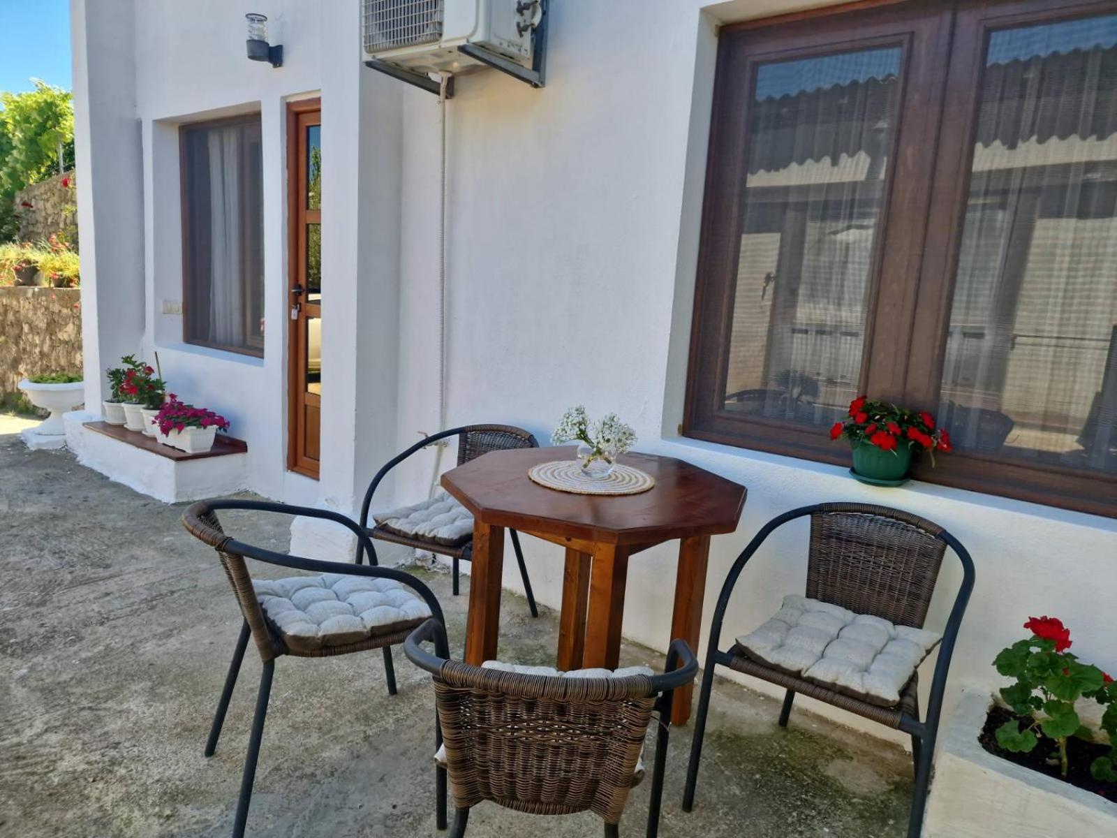 Apartments Kollari Ulcinj Exterior photo